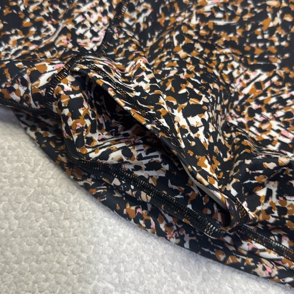 Old Navy Sports High Rise Two piece Outfit - Picture 8 of 16